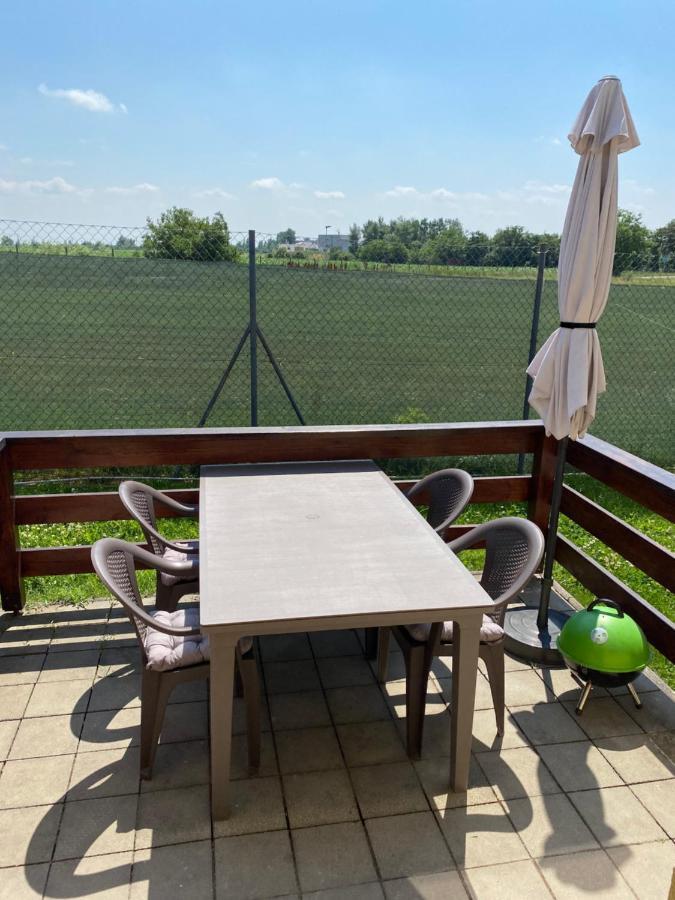 Apartman Delfin Senec Exterior foto