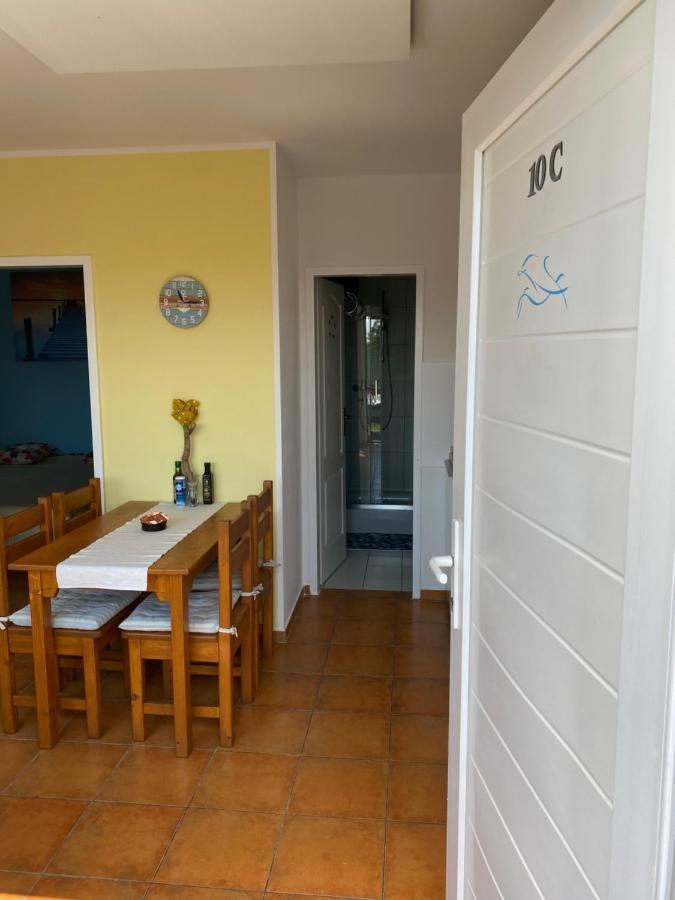 Apartman Delfin Senec Exterior foto